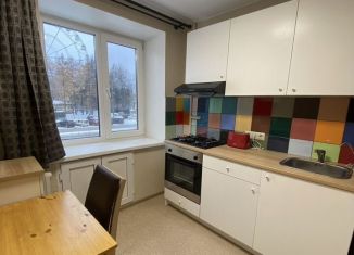 Сдаю двухкомнатную квартиру, 45 м2, Пермский край, улица Революции, 42