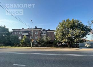 Сдаю 4-ком. квартиру, 120 м2, Чечня, улица Исаева, 17