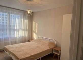 Сдача в аренду 1-ком. квартиры, 40 м2, Тюмень, улица Александра Федоровича, 10