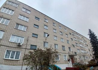 Продам 2-комнатную квартиру, 50.1 м2, Грязи, улица 40 лет Октября, 1А