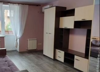 Сдается 1-ком. квартира, 45 м2, Новочеркасск, улица 8 Марта, 123А