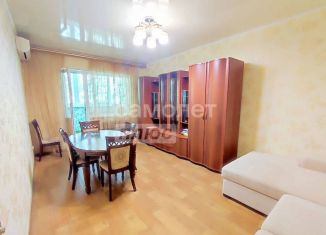 Продам трехкомнатную квартиру, 70 м2, Астрахань, улица Софьи Перовской, 6к3