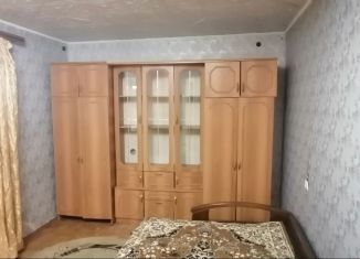 Сдаю 2-ком. квартиру, 43 м2, Чехов, улица Маркова, 11