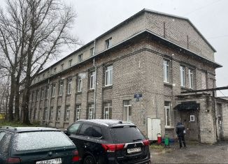 Сдается в аренду комната, 12 м2, Санкт-Петербург, улица Салова, 29