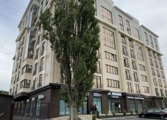 Продаю четырехкомнатную квартиру, 135 м2, Ставрополь, улица Лермонтова, 270