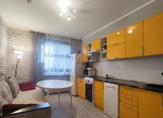 Продаю 2-ком. квартиру, 52 м2, Томск, 1-я Рабочая улица, 42