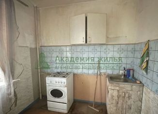 Продаю 1-комнатную квартиру, 37.2 м2, Саратовская область, улица имени С.Ф. Тархова, 31