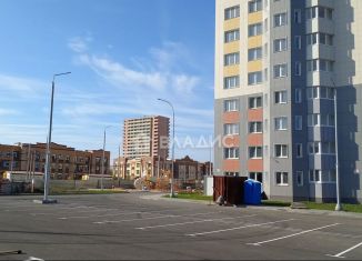 Продажа трехкомнатной квартиры, 84.8 м2, Липецк, улица Дмитрия Фурсова, 2