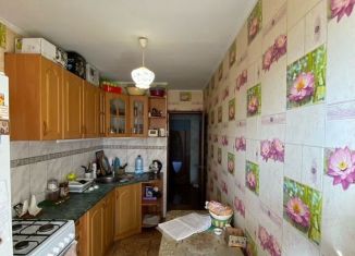 Продается 4-ком. квартира, 74 м2, Адыгея, Красная улица, 16