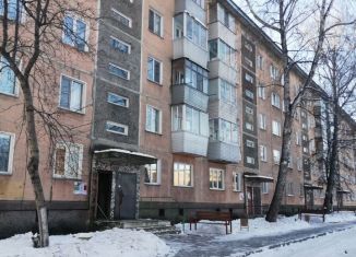 Продам 1-ком. квартиру, 28 м2, Новосибирская область, бульвар Ветеранов Войны, 12