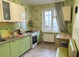 Продаю 1-ком. квартиру, 38 м2, Пермь, Дзержинский район, улица Строителей, 10