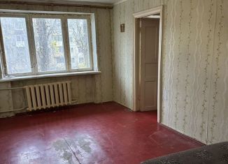 Продам 2-ком. квартиру, 41 м2, Волгоград, Российская улица, 16