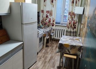 Аренда 2-комнатной квартиры, 57 м2, Кириши, Советская улица, 18