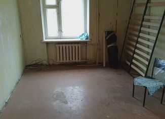 Продается однокомнатная квартира, 32 м2, Новомосковск, улица Дружбы, 21