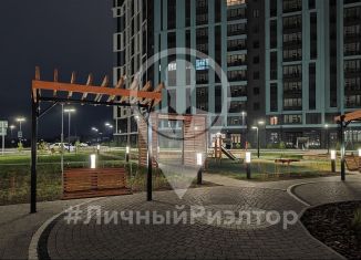 Продаю 2-ком. квартиру, 60 м2, Рязань, улица Земнухова, 2