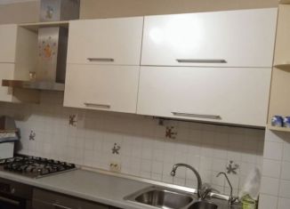 Продажа трехкомнатной квартиры, 64 м2, Саратов, улица имени С.Ф. Тархова, 33, Ленинский район