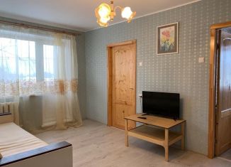 Продается 3-ком. квартира, 50 м2, Волхов, улица Ломоносова, 22