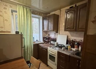 Продается двухкомнатная квартира, 46 м2, Курская область, улица Комарова, 13А