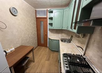 Продаю 3-ком. квартиру, 65 м2, Уфа, улица Авроры, 27/1, Кировский район