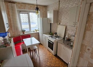 Продажа 3-ком. квартиры, 68 м2, Симферополь, улица Лермонтова, 3