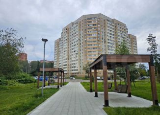 Продается двухкомнатная квартира, 65.4 м2, Москва, улица Ленина, 12