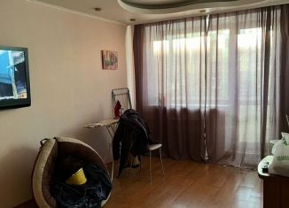 Сдается в аренду 1-ком. квартира, 30 м2, Красноярск, улица Ленина, 126