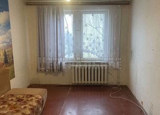 Продам 1-ком. квартиру, 32 м2, Смоленск, Госпитальная улица, 17