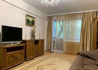 Сдаю в аренду 3-ком. квартиру, 70 м2, Калуга, улица Чижевского, 21