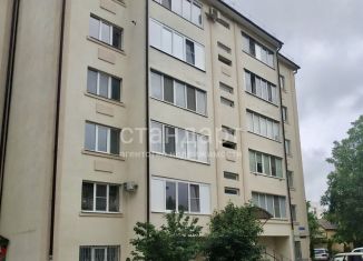 Продам 2-комнатную квартиру, 72.3 м2, Ставропольский край, Депутатская улица, 14