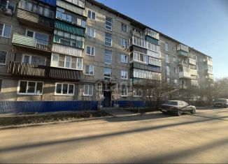 Продается однокомнатная квартира, 31.2 м2, Кыштым, улица Горелова, 4