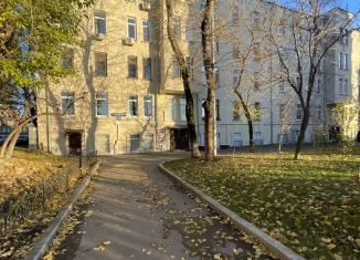 Продам квартиру студию, 18 м2, Москва, улица Земляной Вал, 65, метро Таганская