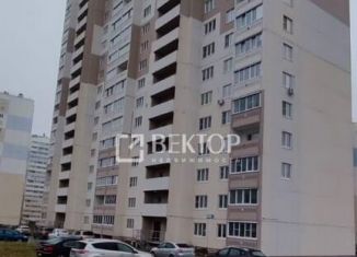 Продаю 3-ком. квартиру, 79 м2, Иваново, Ленинский район, микрорайон Рождественский, 4