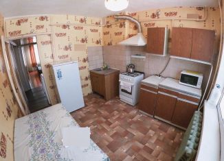 Сдача в аренду двухкомнатной квартиры, 57 м2, Наро-Фоминск, улица Шибанкова