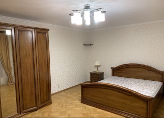 Аренда 4-комнатной квартиры, 150 м2, Ставрополь, улица Дзержинского