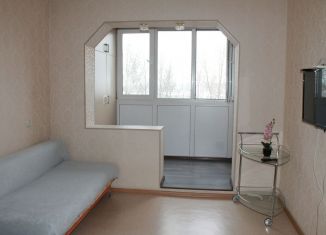 Сдам в аренду 2-комнатную квартиру, 45 м2, Кемеровская область, улица Марковцева, 18