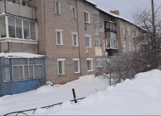 Продам 2-ком. квартиру, 46.9 м2, поселок городского типа Арбаж, улица Победы, 6