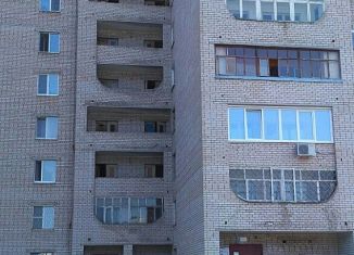 Сдается 2-комнатная квартира, 65 м2, Саратовская область, улица Факел Социализма, 18