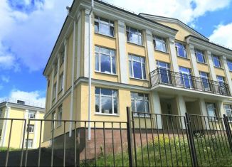 Продам 3-комнатную квартиру, 123.4 м2, Петергоф, Фабричная улица, 3Б