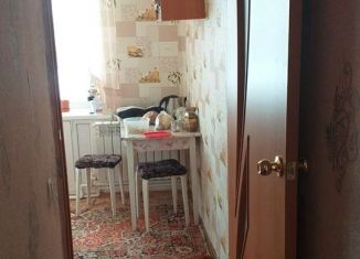 Продам 2-ком. квартиру, 42 м2, село Баженово, Советская улица, 3