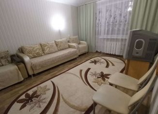 Сдается двухкомнатная квартира, 50 м2, Ставропольский край, улица Белинского, 14