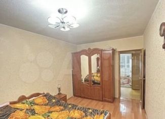 Продажа 2-комнатной квартиры, 48 м2, Апатиты, улица Дзержинского, 1
