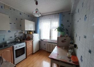 Продается 2-комнатная квартира, 45.7 м2, Омская область, улица Петра Осминина, 10