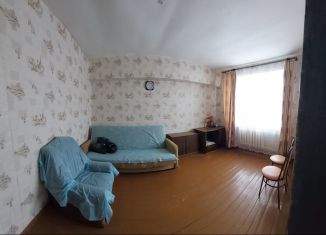 Продается двухкомнатная квартира, 36.9 м2, село Кубринск, улица Петрова, 4
