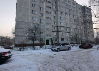 Продается двухкомнатная квартира, 47.1 м2, Куровское, Коммунистическая улица