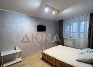 Продажа 1-комнатной квартиры, 37 м2, Кострома, ЖК Чемпион, Южная улица, 34