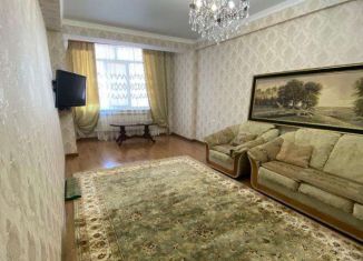 Продается 2-ком. квартира, 70 м2, Каспийск, улица Халилова, 32А