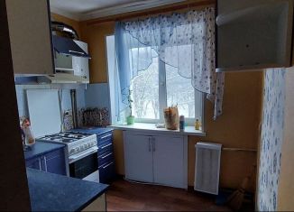 Продажа 3-ком. квартиры, 55 м2, Нижегородская область, улица Калинина, 33