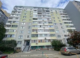 Продаю однокомнатную квартиру, 41 м2, Курган, 5-й микрорайон, 9