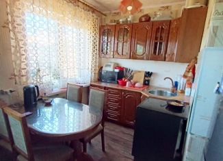 Продается трехкомнатная квартира, 58 м2, Краснокаменск, 1-й микрорайон, 122