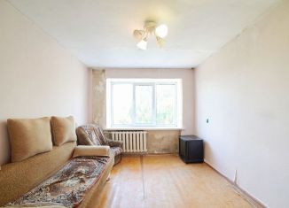 Продается 3-ком. квартира, 50 м2, Республика Башкортостан, улица Комарова, 6